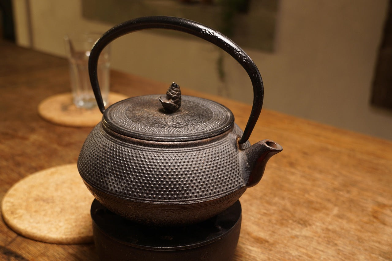 Cast Iron Teapots: Elegance and Functionality